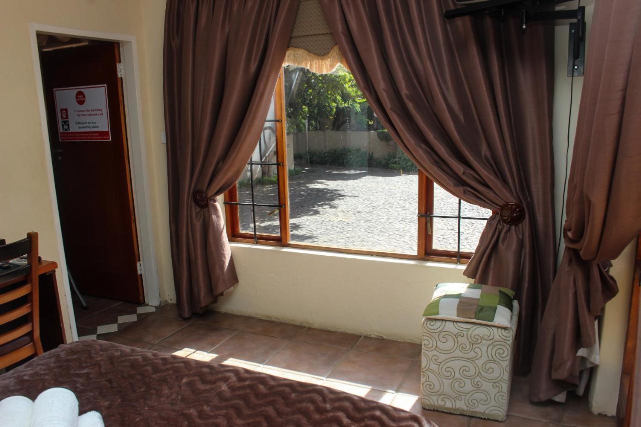 Echo Garden Guesthouse Rustenburg Exterior photo
