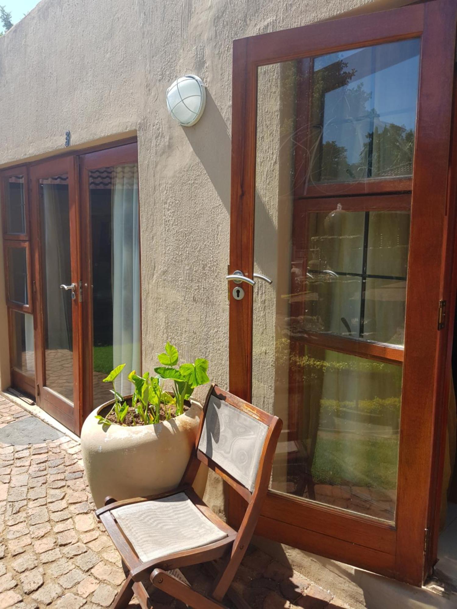 Echo Garden Guesthouse Rustenburg Exterior photo