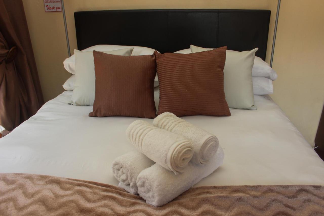 Echo Garden Guesthouse Rustenburg Exterior photo