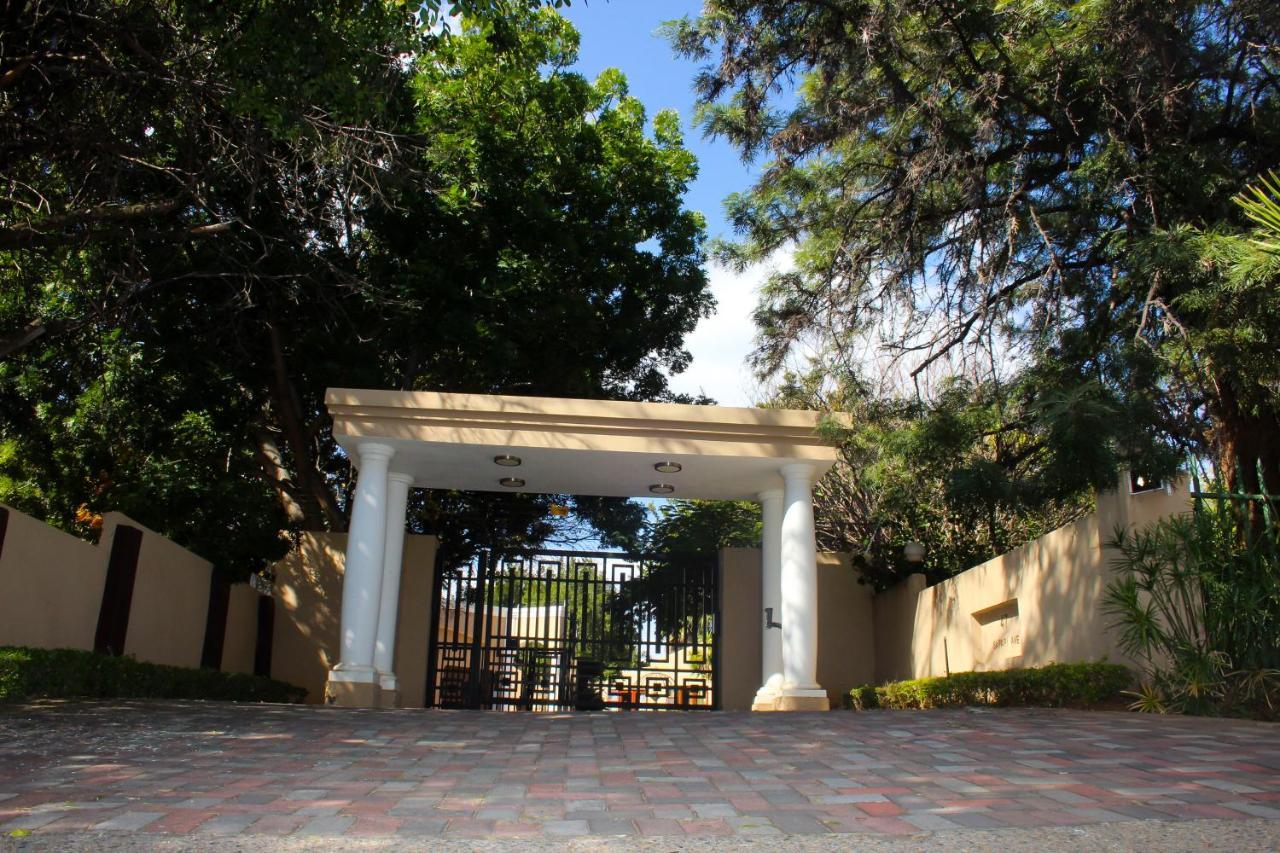 Echo Garden Guesthouse Rustenburg Exterior photo