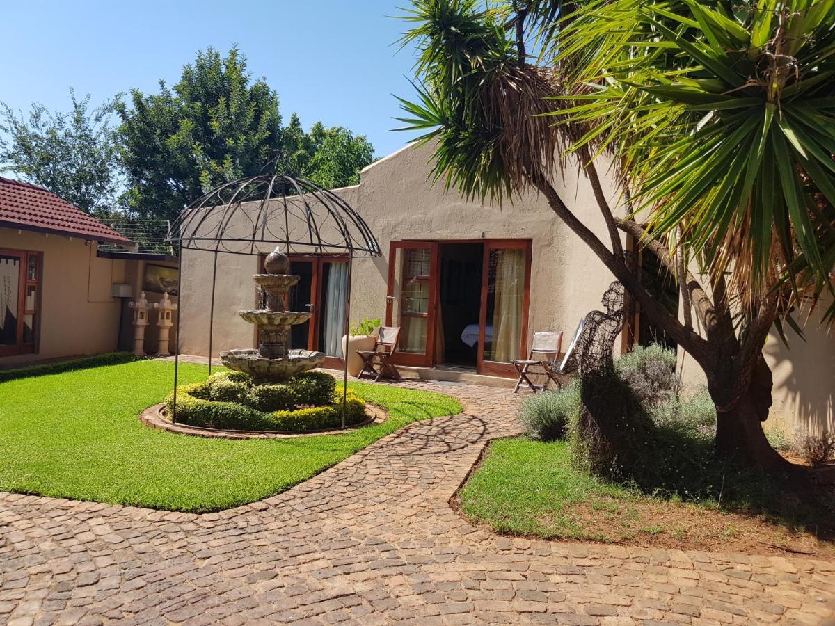 Echo Garden Guesthouse Rustenburg Exterior photo