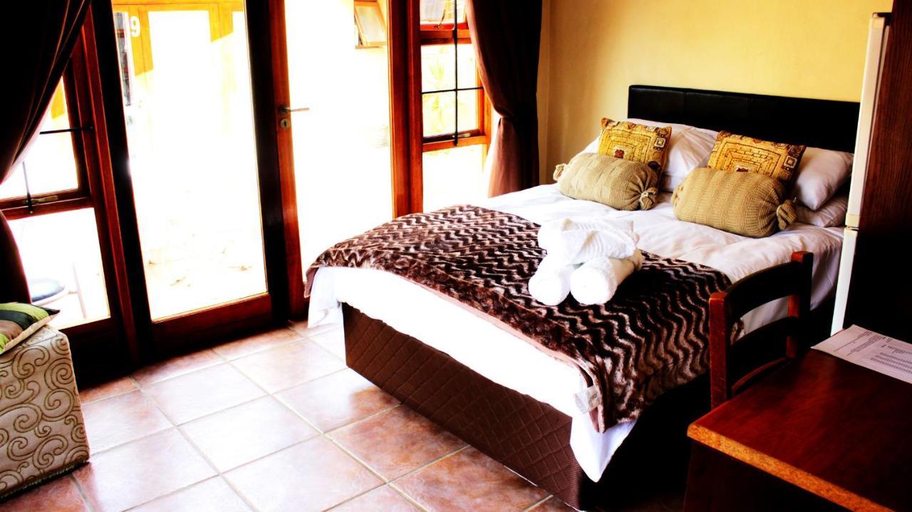 Echo Garden Guesthouse Rustenburg Exterior photo